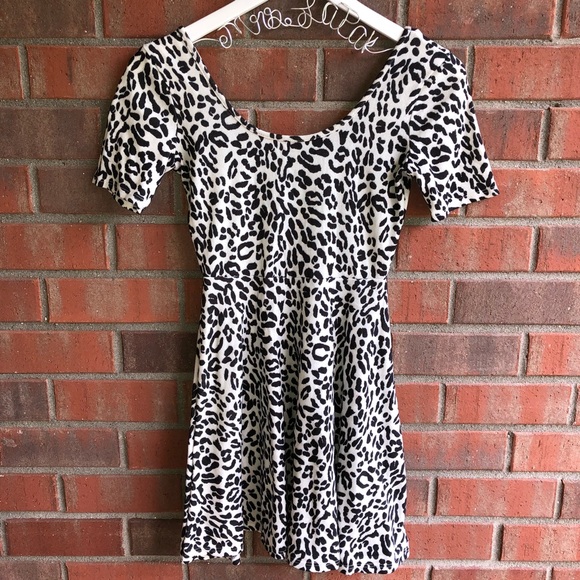 dELiA*s Dresses & Skirts - Skater Dress Animal Print Short Sleeves Crew Neck